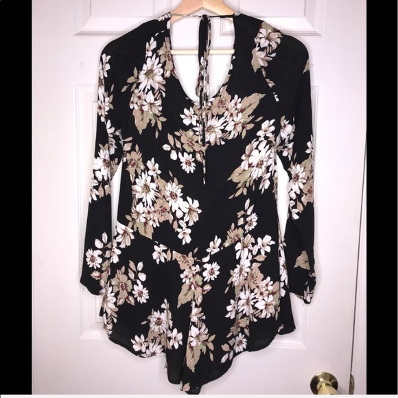 🚫SOLD {Honey Punch} Floral Romper - Picture 2 of 5